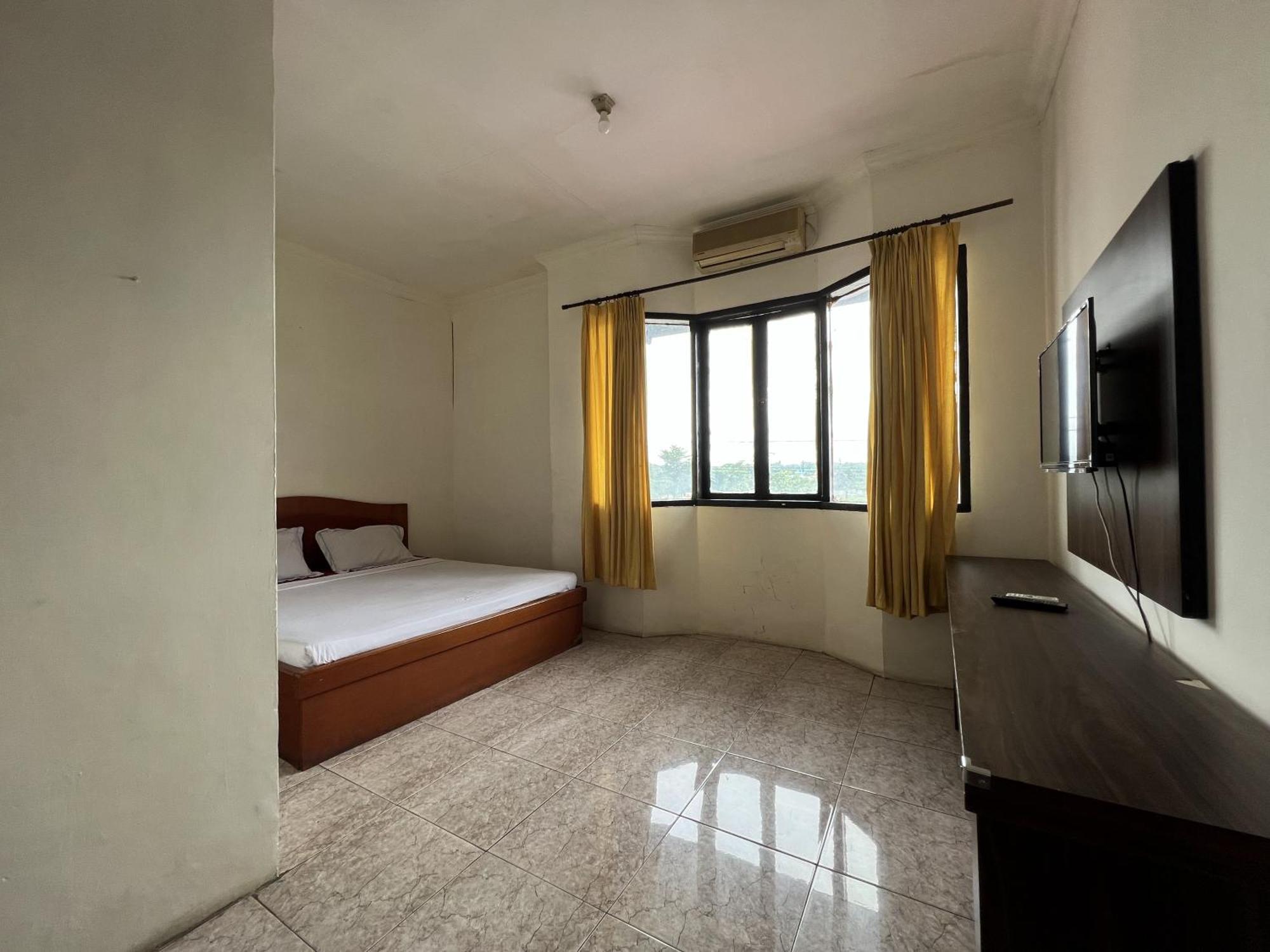 Oyo 92098 Kost Orange Syariah Hotel Jongaya Exterior foto