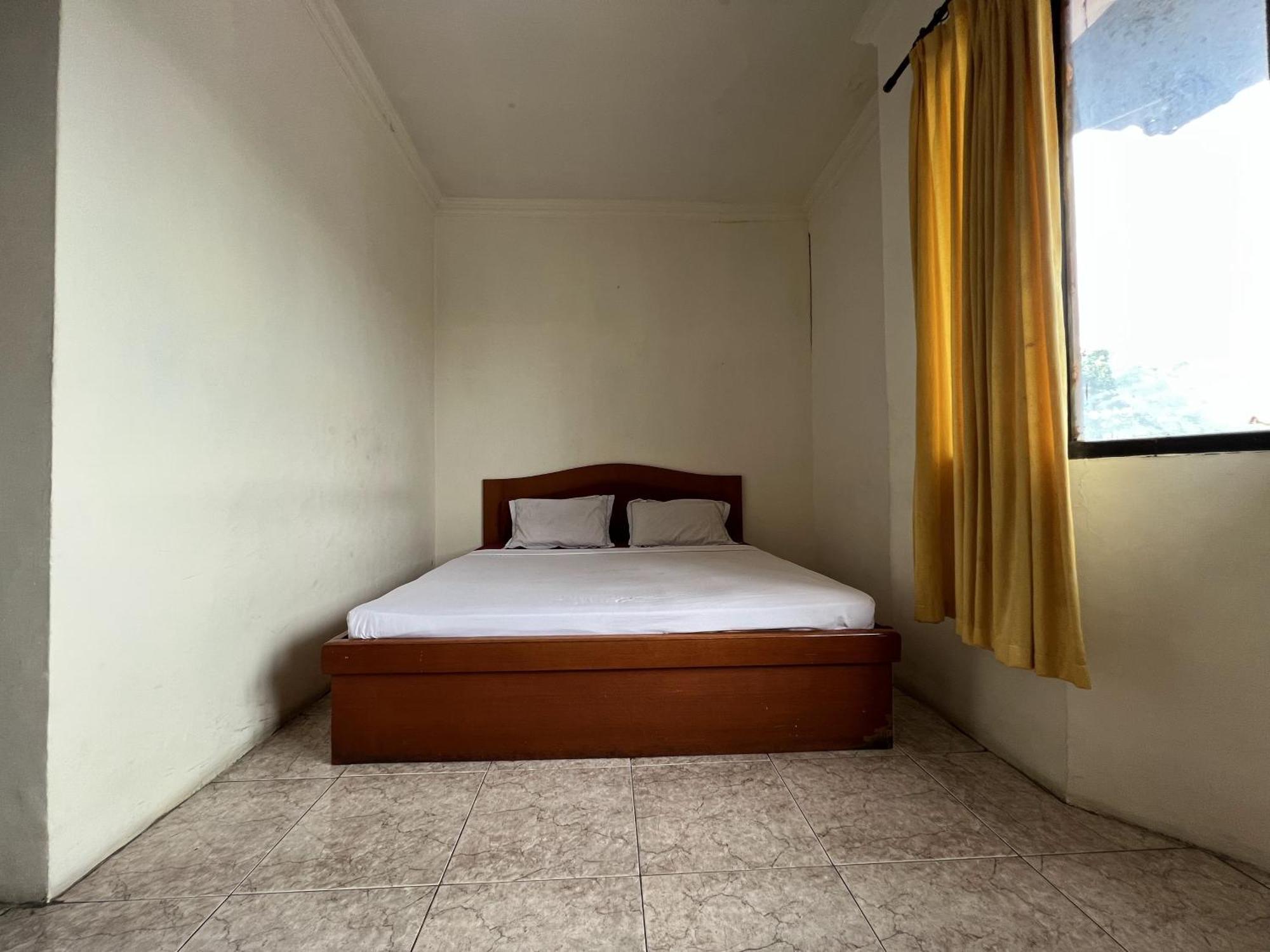 Oyo 92098 Kost Orange Syariah Hotel Jongaya Exterior foto